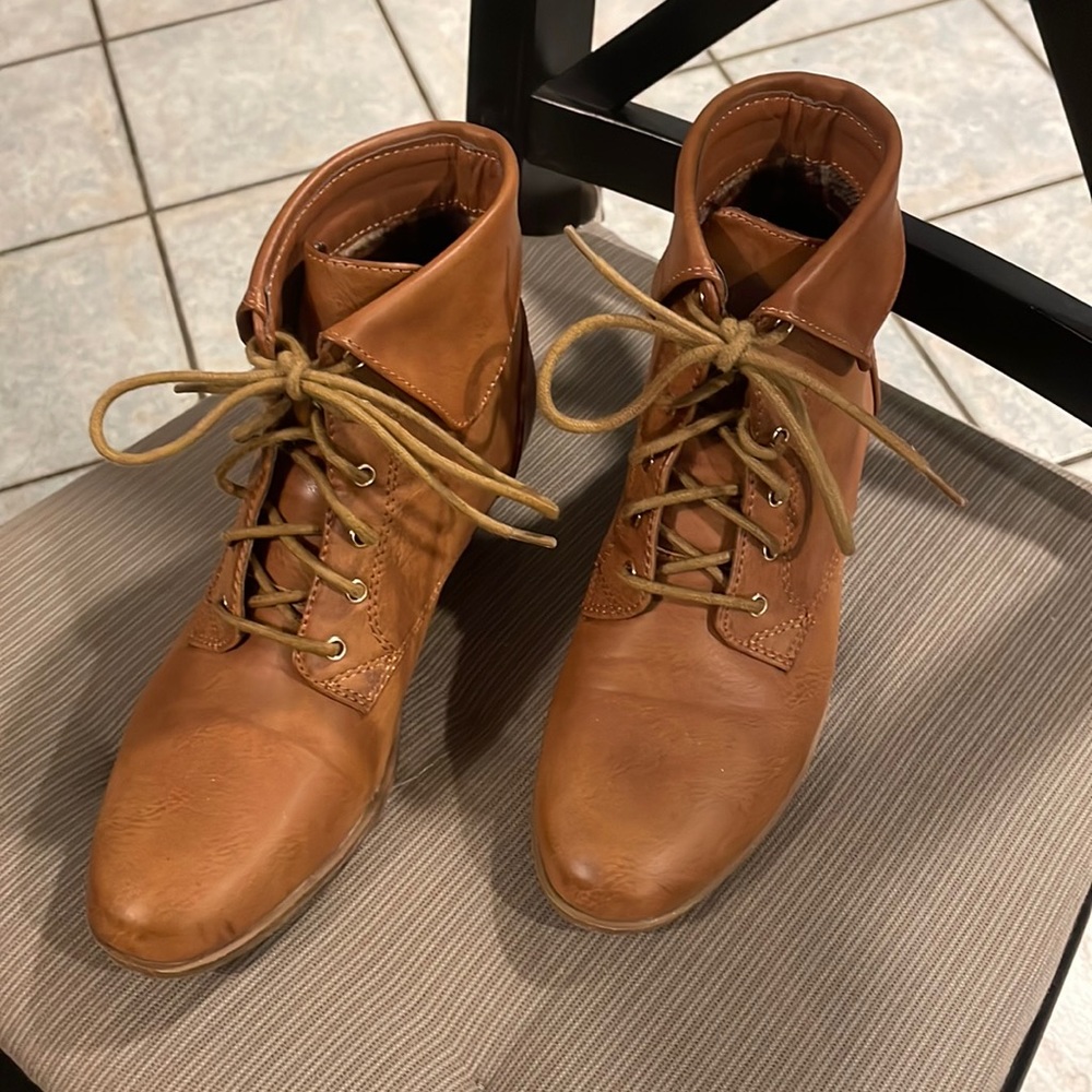 Brown boots
